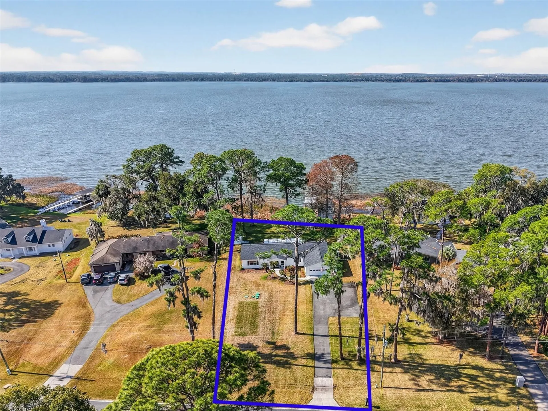 33225 Lakeshore Drive Tavares FL 32778