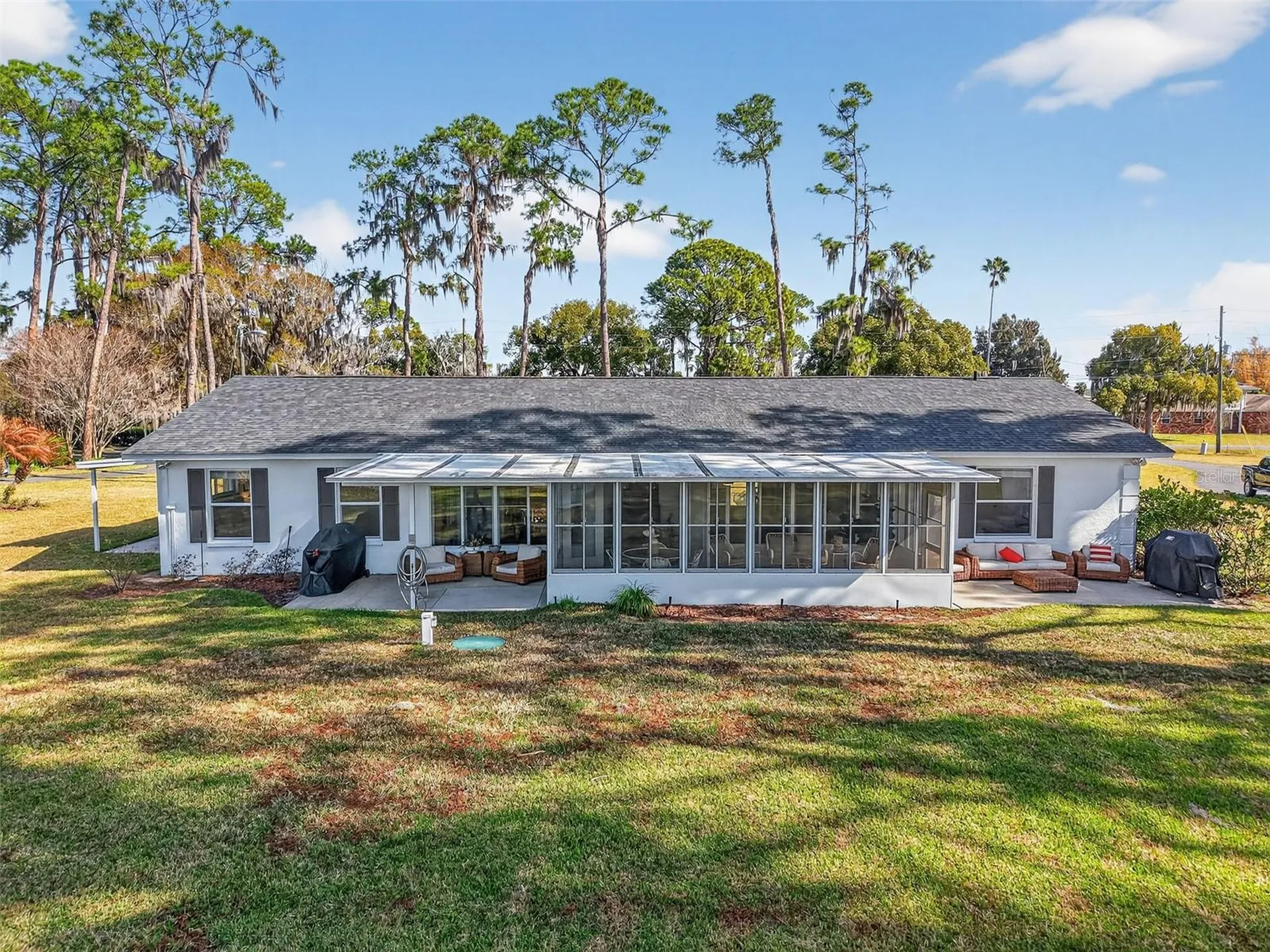 33225 Lakeshore Drive Tavares FL 32778