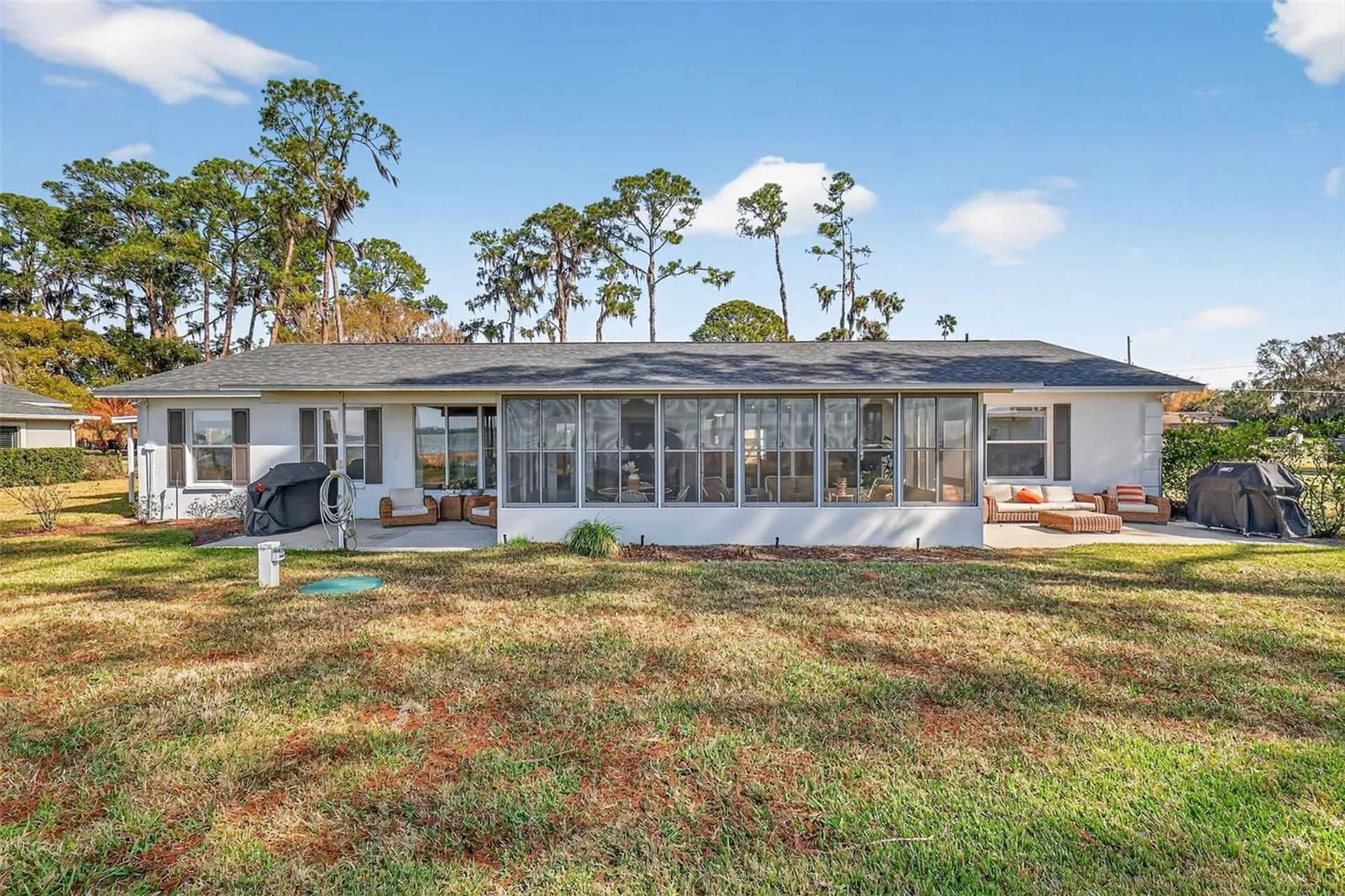 33225 Lakeshore Drive Tavares FL 32778