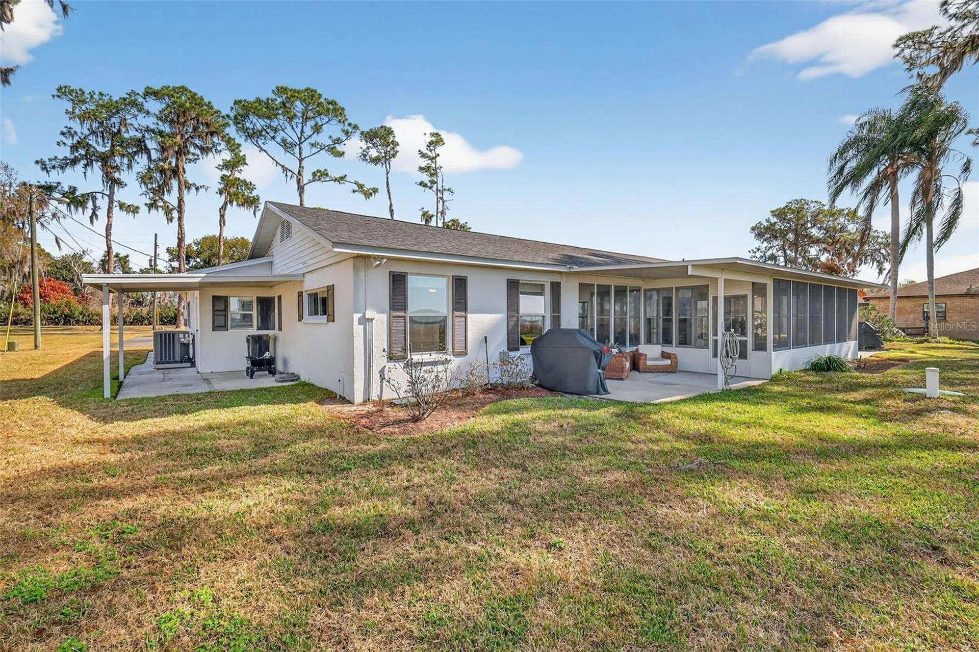 33225 Lakeshore Drive Tavares FL 32778