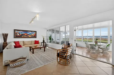 33225 Lakeshore Drive Tavares FL 32778