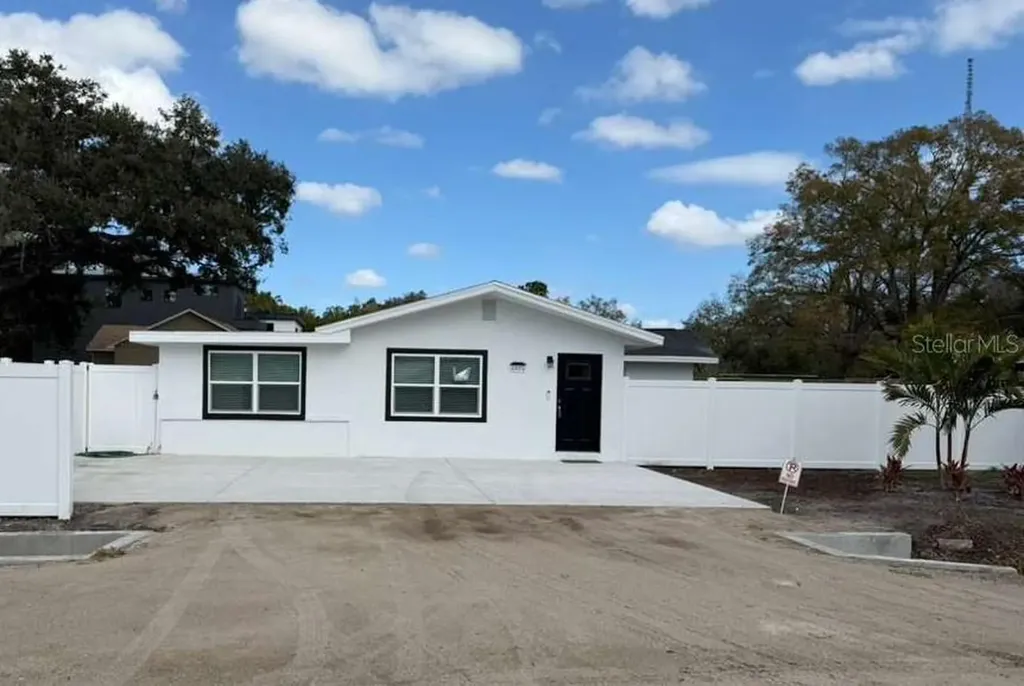 4804 23rd Avenue S Tampa FL 33619