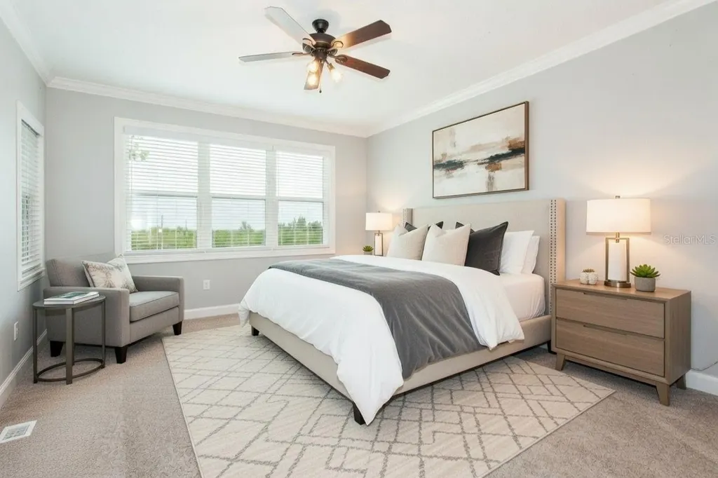 1273 Savona Drive NE St Petersburg FL 33702