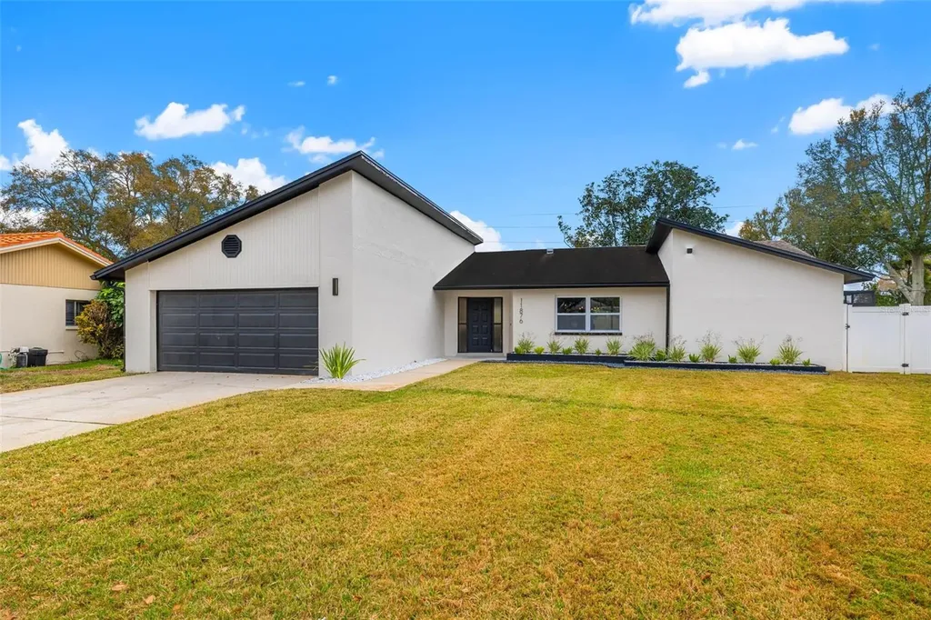 11876 Marla Lane Seminole FL 33772