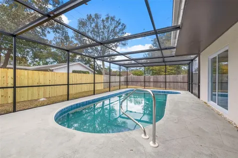 11876 Marla Lane Seminole FL 33772