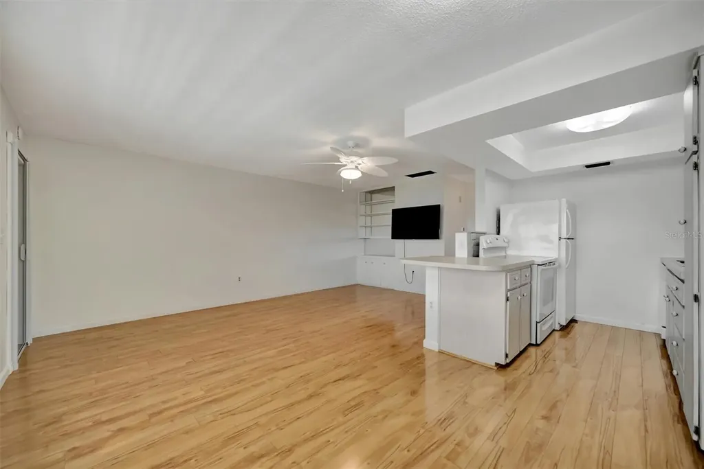 650 Pinellas Point Drive S St Petersburg FL 33705