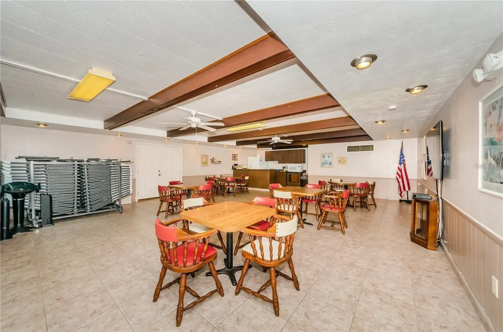 650 Pinellas Point Drive S St Petersburg FL 33705
