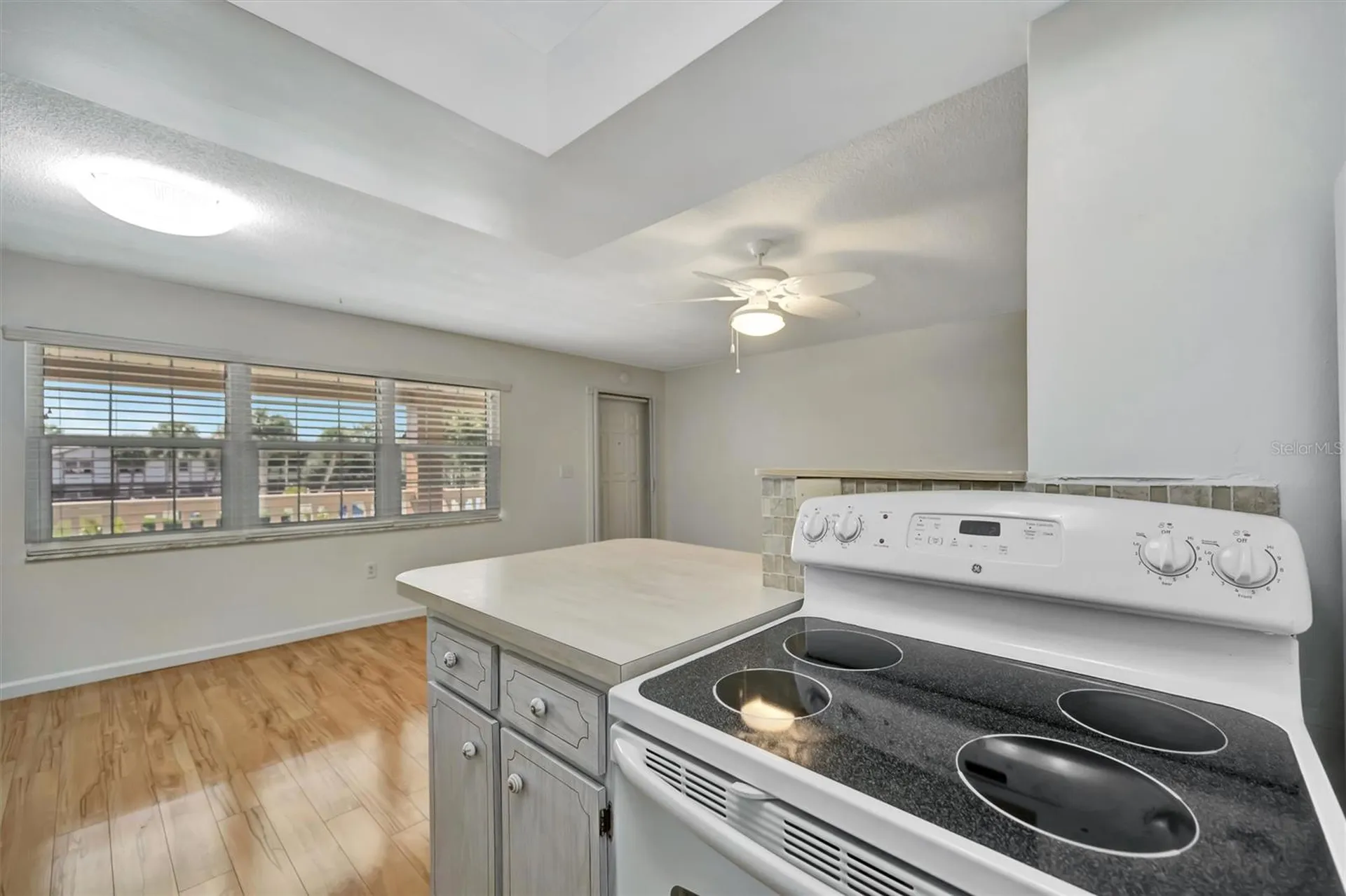 650 Pinellas Point Drive S St Petersburg FL 33705