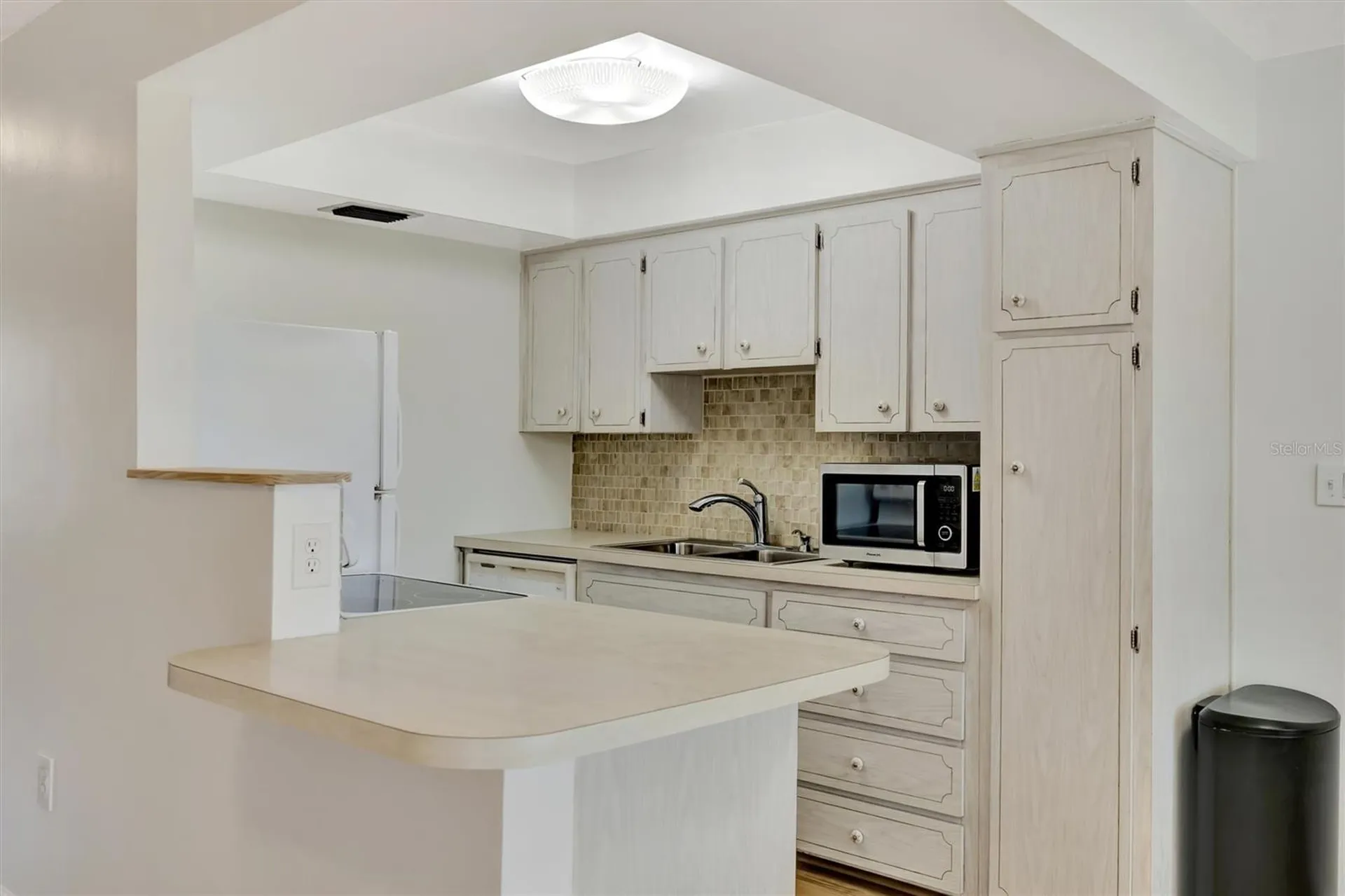 650 Pinellas Point Drive S St Petersburg FL 33705