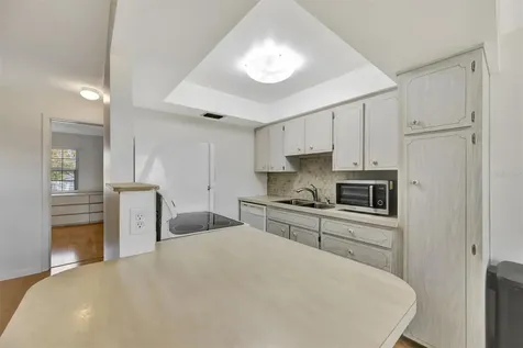 650 Pinellas Point Drive S St Petersburg FL 33705