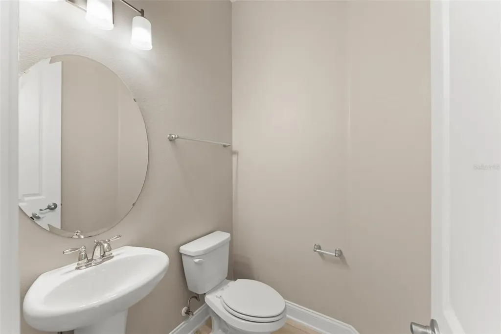 13833 Behring Avenue Orlando FL 32827