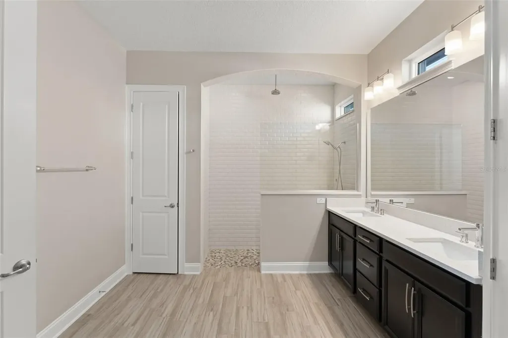 13833 Behring Avenue Orlando FL 32827