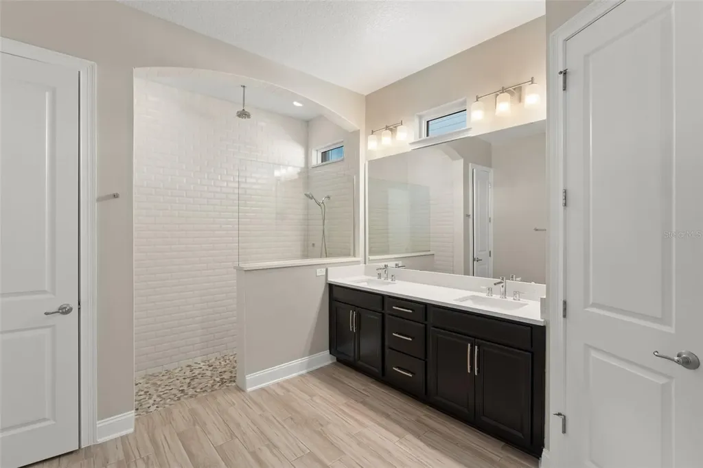 13833 Behring Avenue Orlando FL 32827