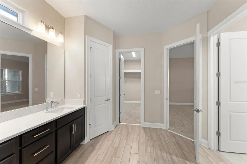 13833 Behring Avenue Orlando FL 32827