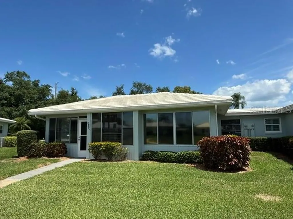 7011 9th Avenue W Bradenton FL 34209