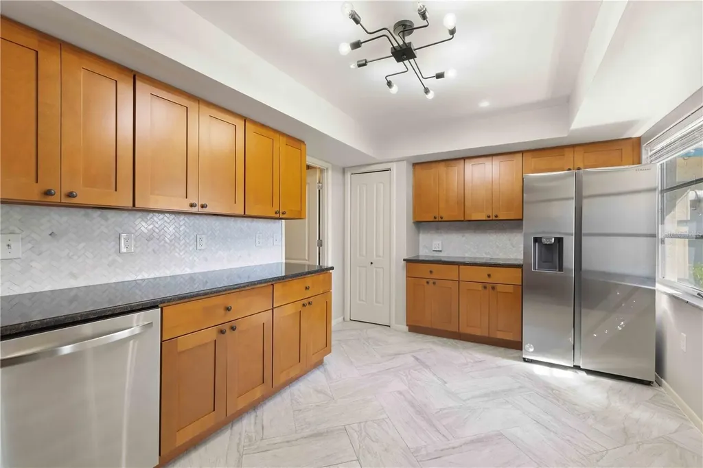7011 9th Avenue W Bradenton FL 34209