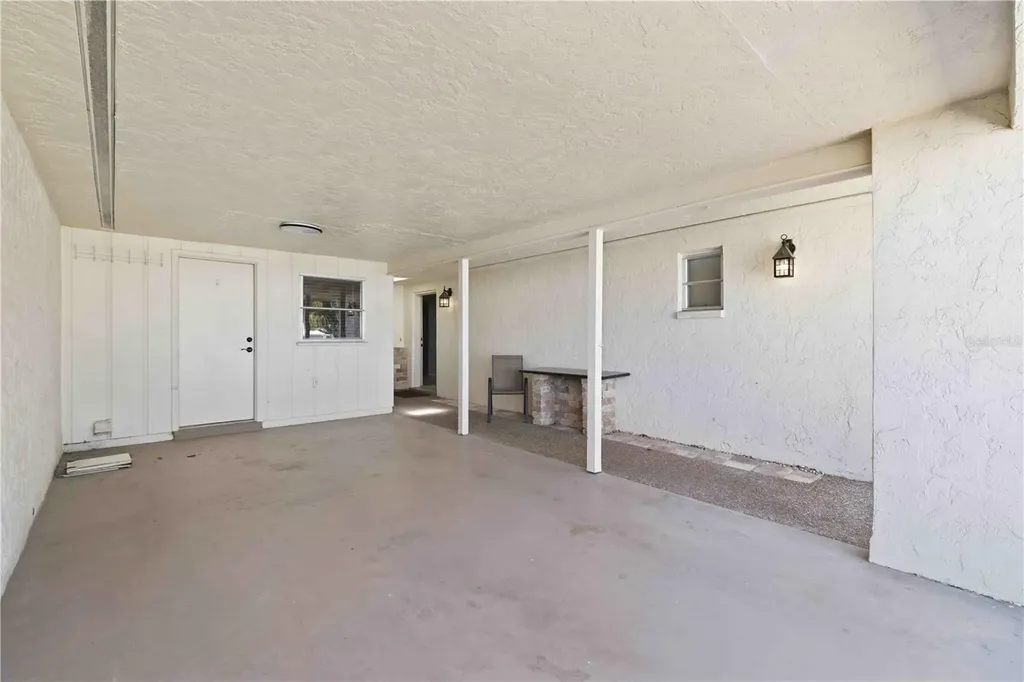 7011 9th Avenue W Bradenton FL 34209