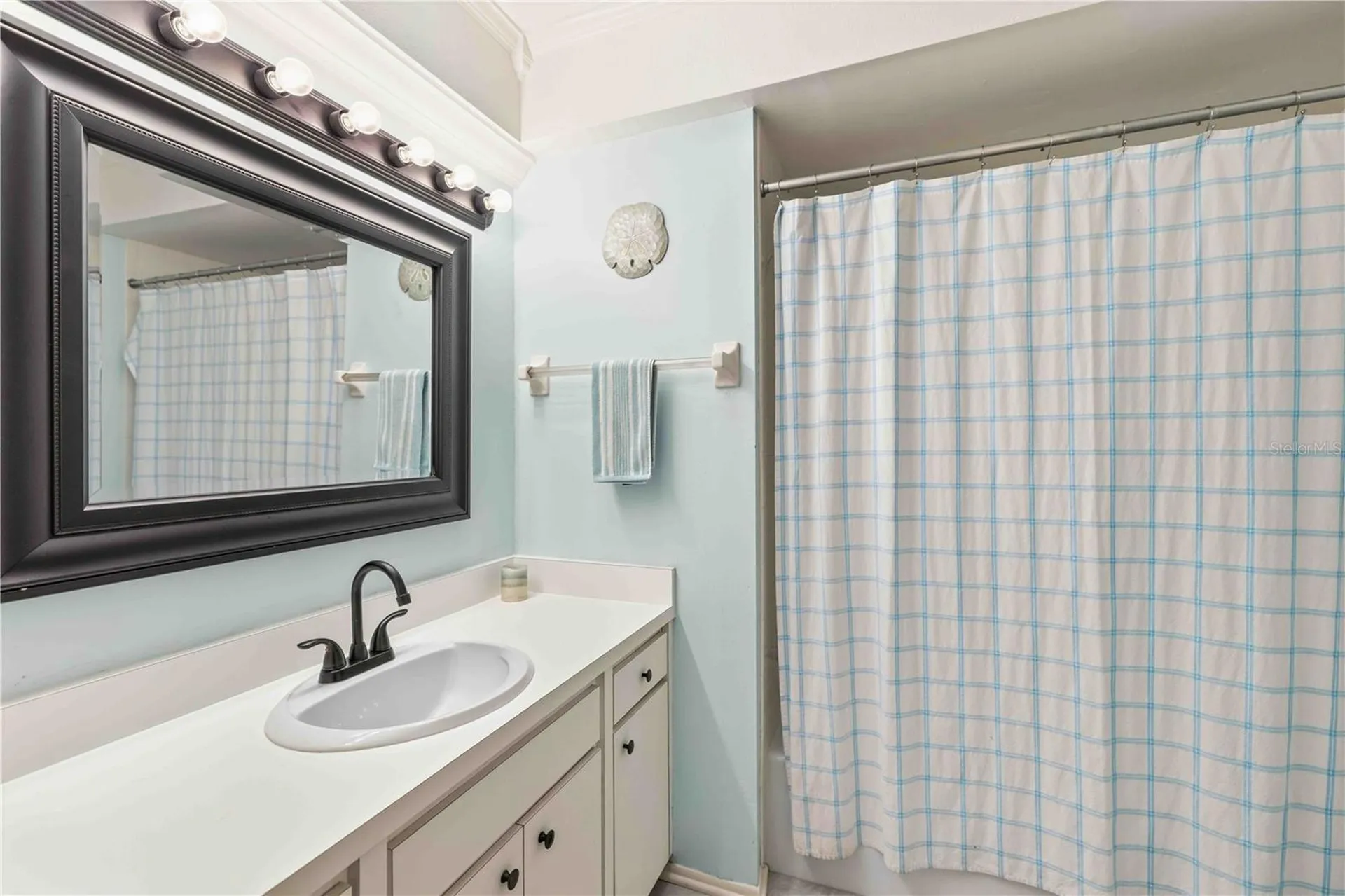 7011 9th Avenue W Bradenton FL 34209