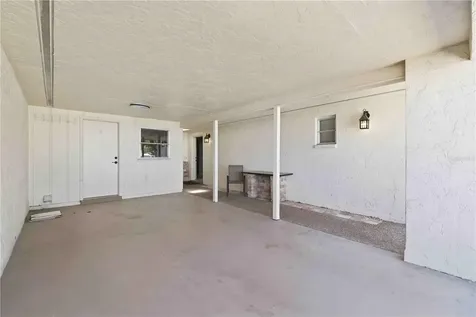 7011 9th Avenue W Bradenton FL 34209