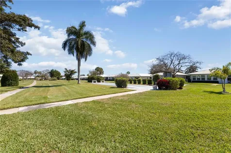 7011 9th Avenue W Bradenton FL 34209