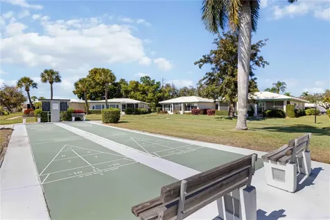 7011 9th Avenue W Bradenton FL 34209