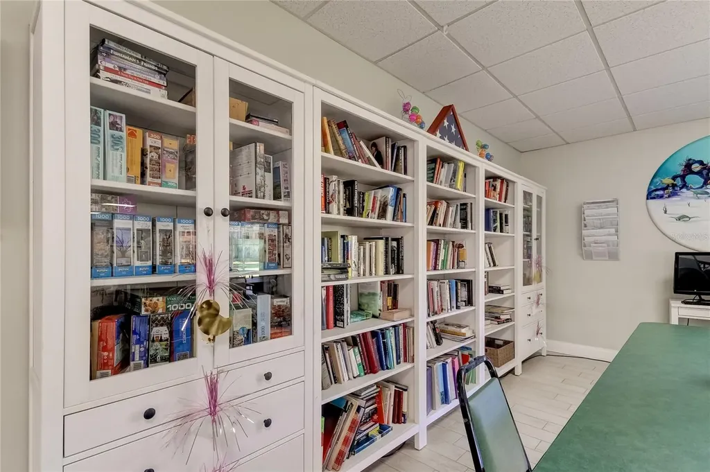 4710 Bay Street NE St Petersburg FL 33703