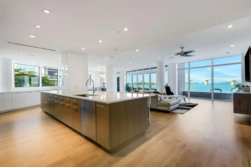 280 Golden Gate Point Sarasota FL 34236