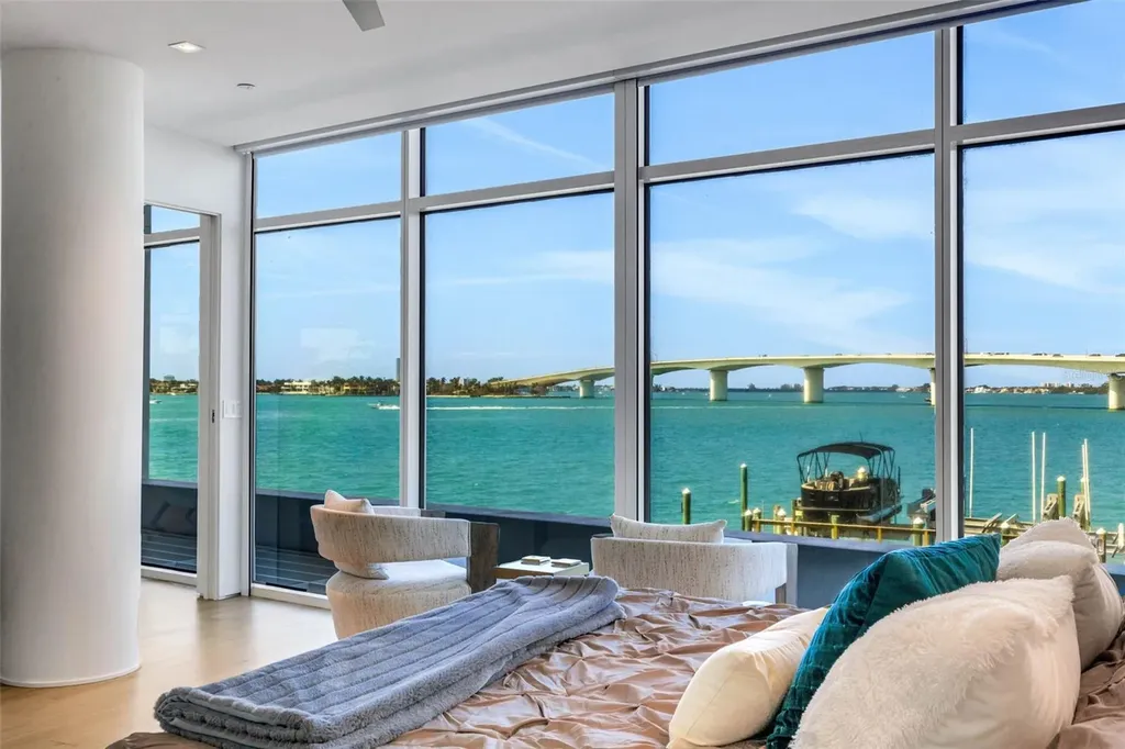 280 Golden Gate Point Sarasota FL 34236