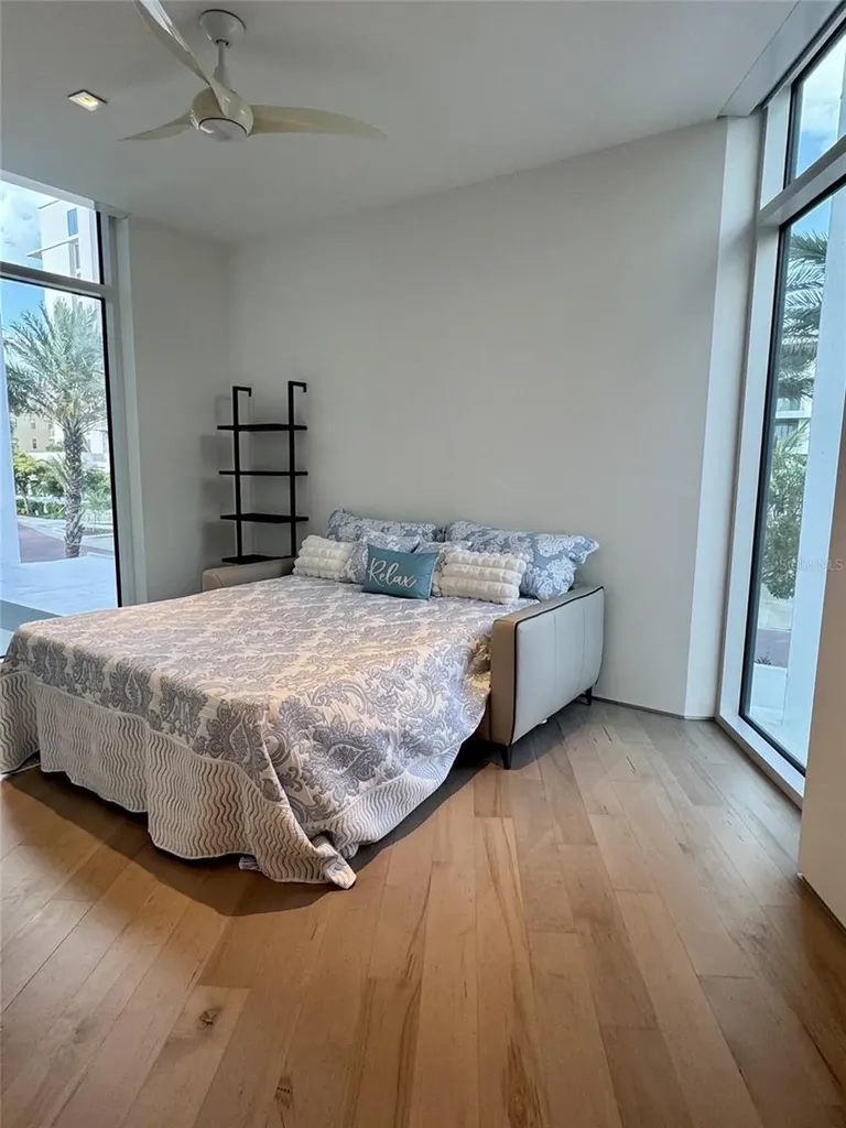 280 Golden Gate Point Sarasota FL 34236