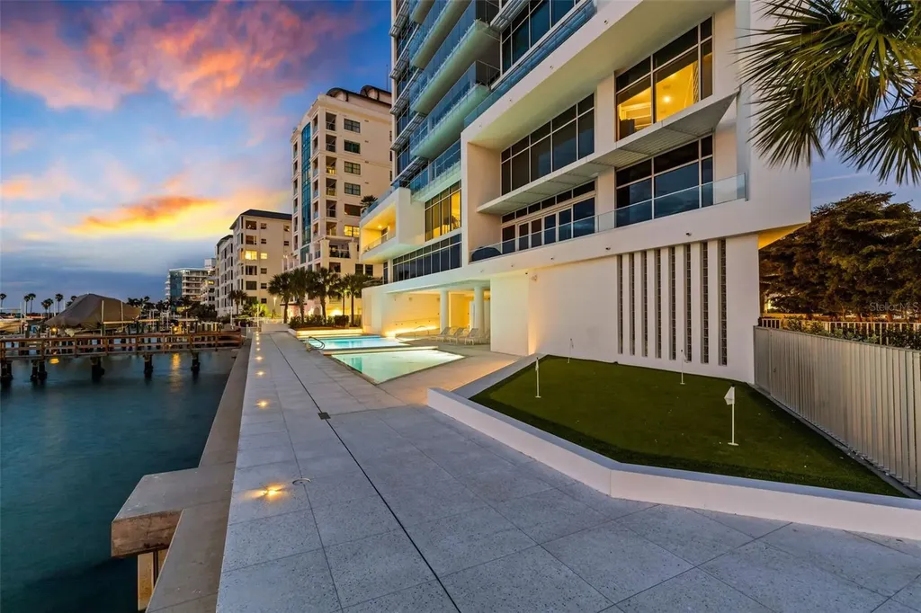 280 Golden Gate Point Sarasota FL 34236