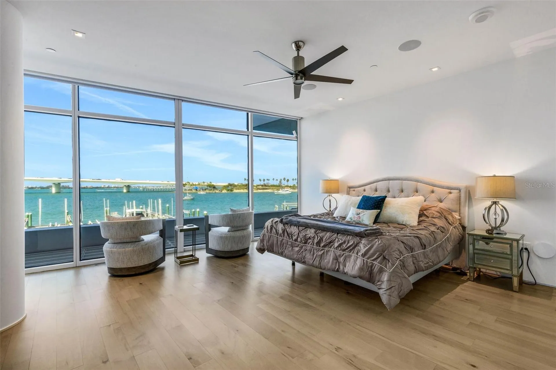 280 Golden Gate Point Sarasota FL 34236
