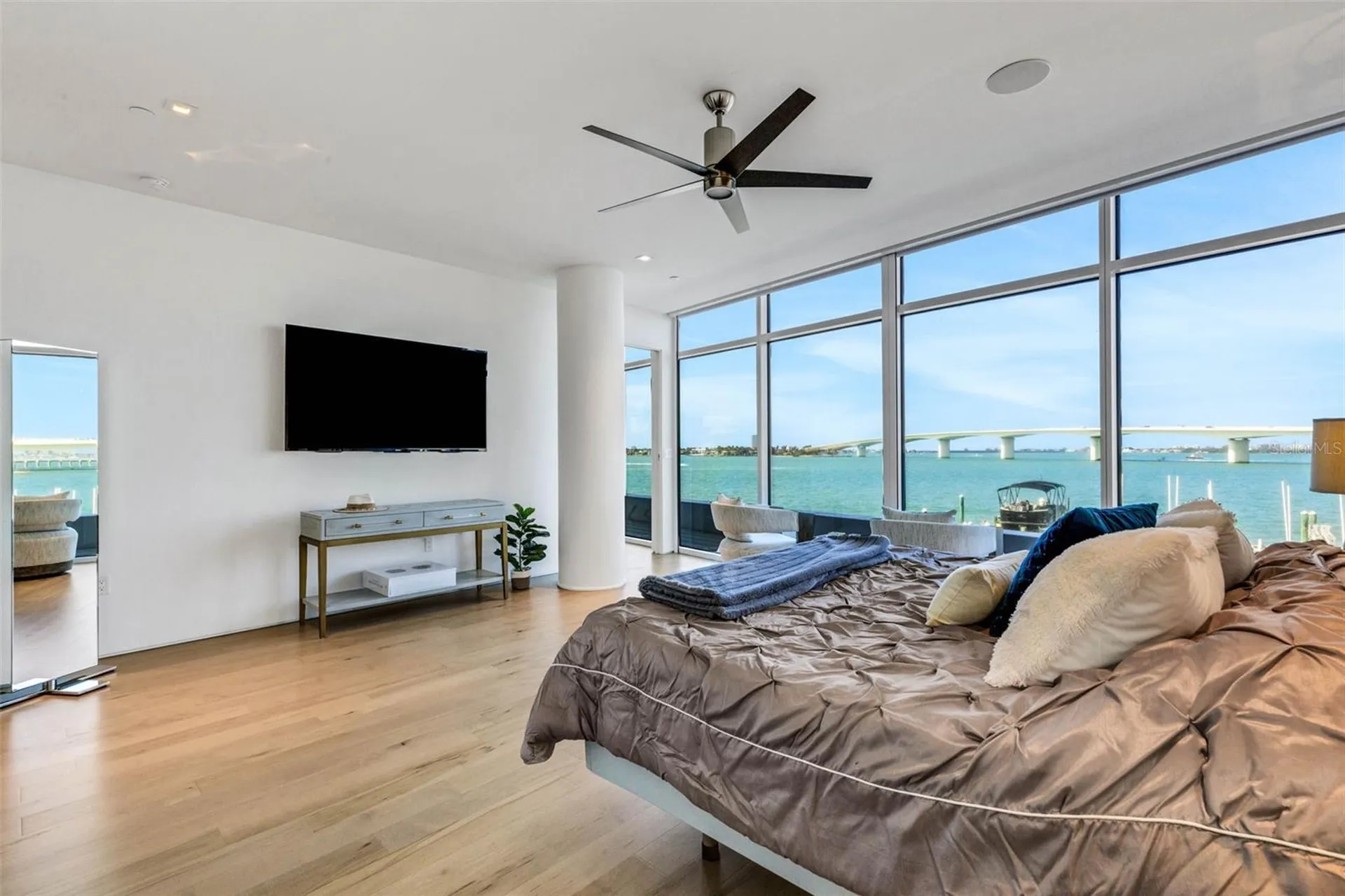 280 Golden Gate Point Sarasota FL 34236