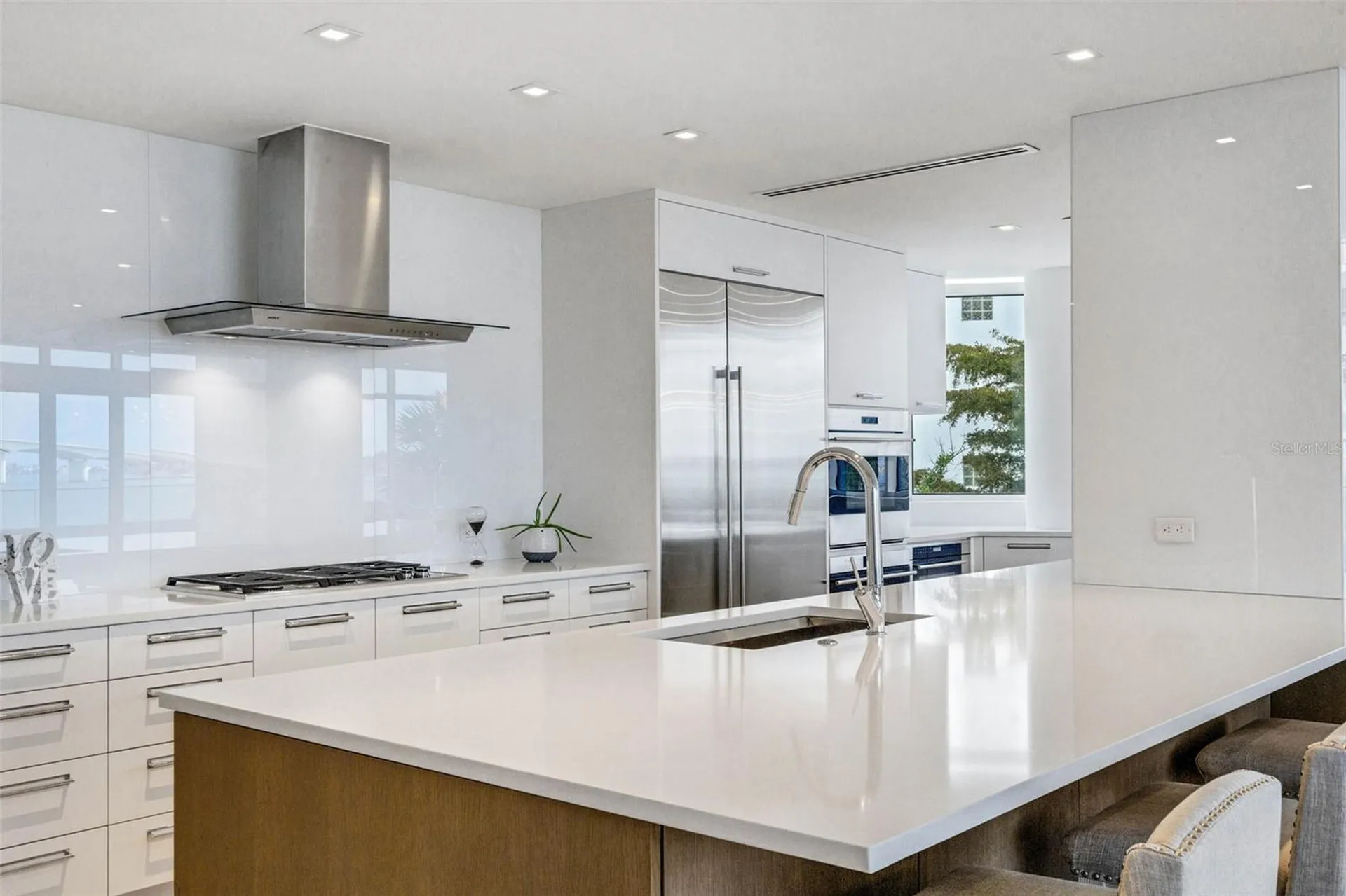 280 Golden Gate Point Sarasota FL 34236