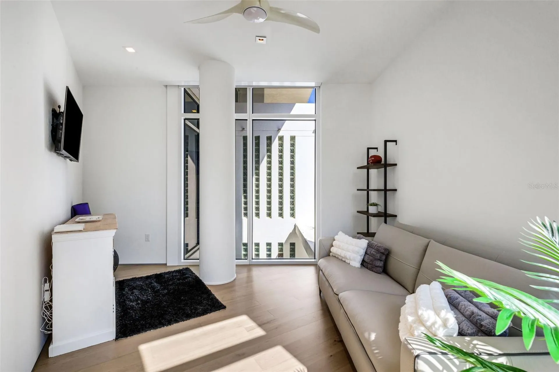 280 Golden Gate Point Sarasota FL 34236