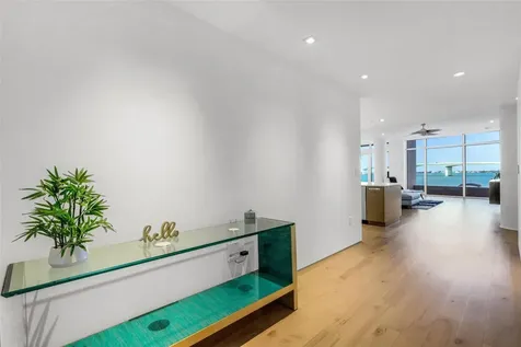 280 Golden Gate Point Sarasota FL 34236