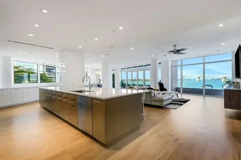 280 Golden Gate Point Sarasota FL 34236