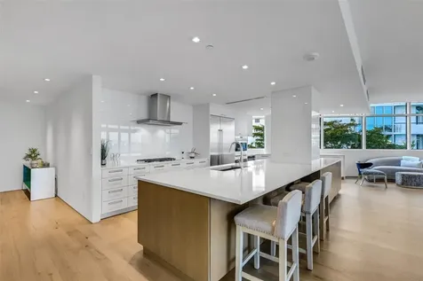 280 Golden Gate Point Sarasota FL 34236