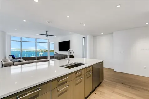 280 Golden Gate Point Sarasota FL 34236