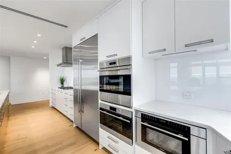 280 Golden Gate Point Sarasota FL 34236