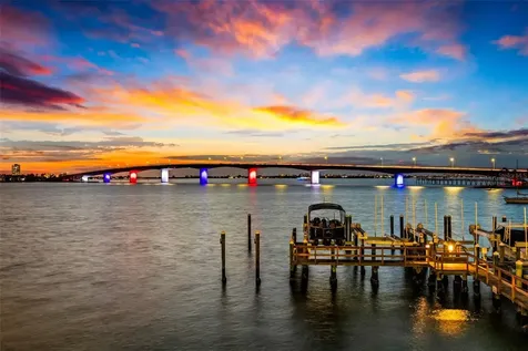 280 Golden Gate Point Sarasota FL 34236