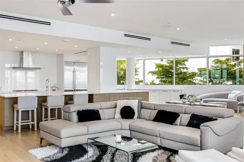 280 Golden Gate Point Sarasota FL 34236