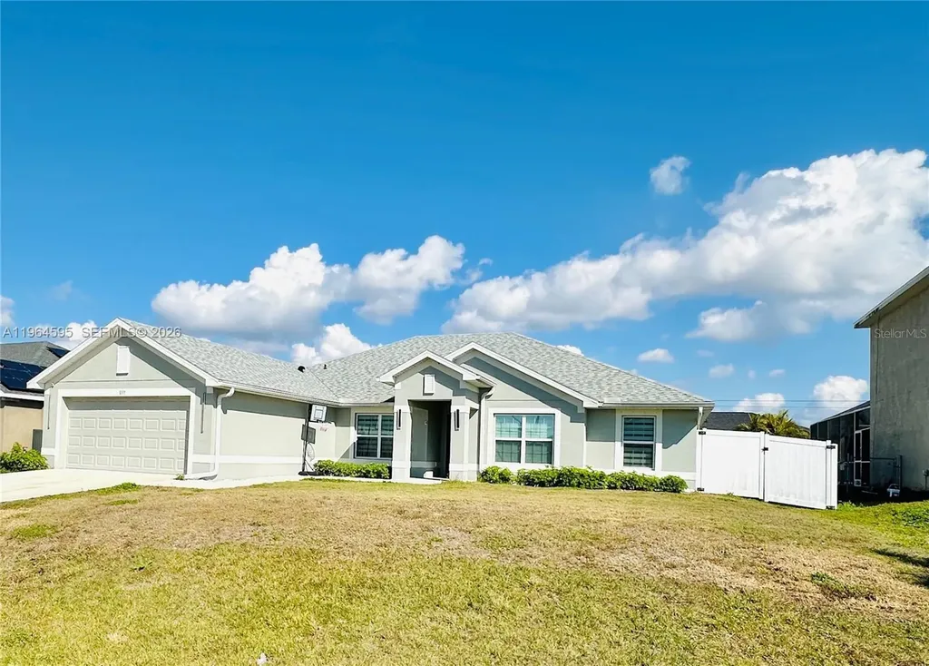 1137 NE 4th Place Cape Coral FL 33909