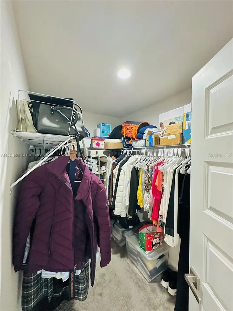 1137 NE 4th Place Cape Coral FL 33909