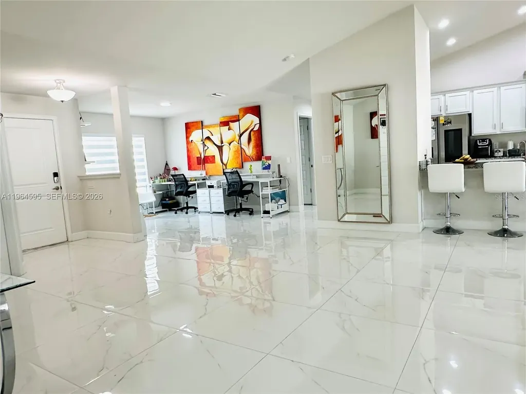 1137 NE 4th Place Cape Coral FL 33909