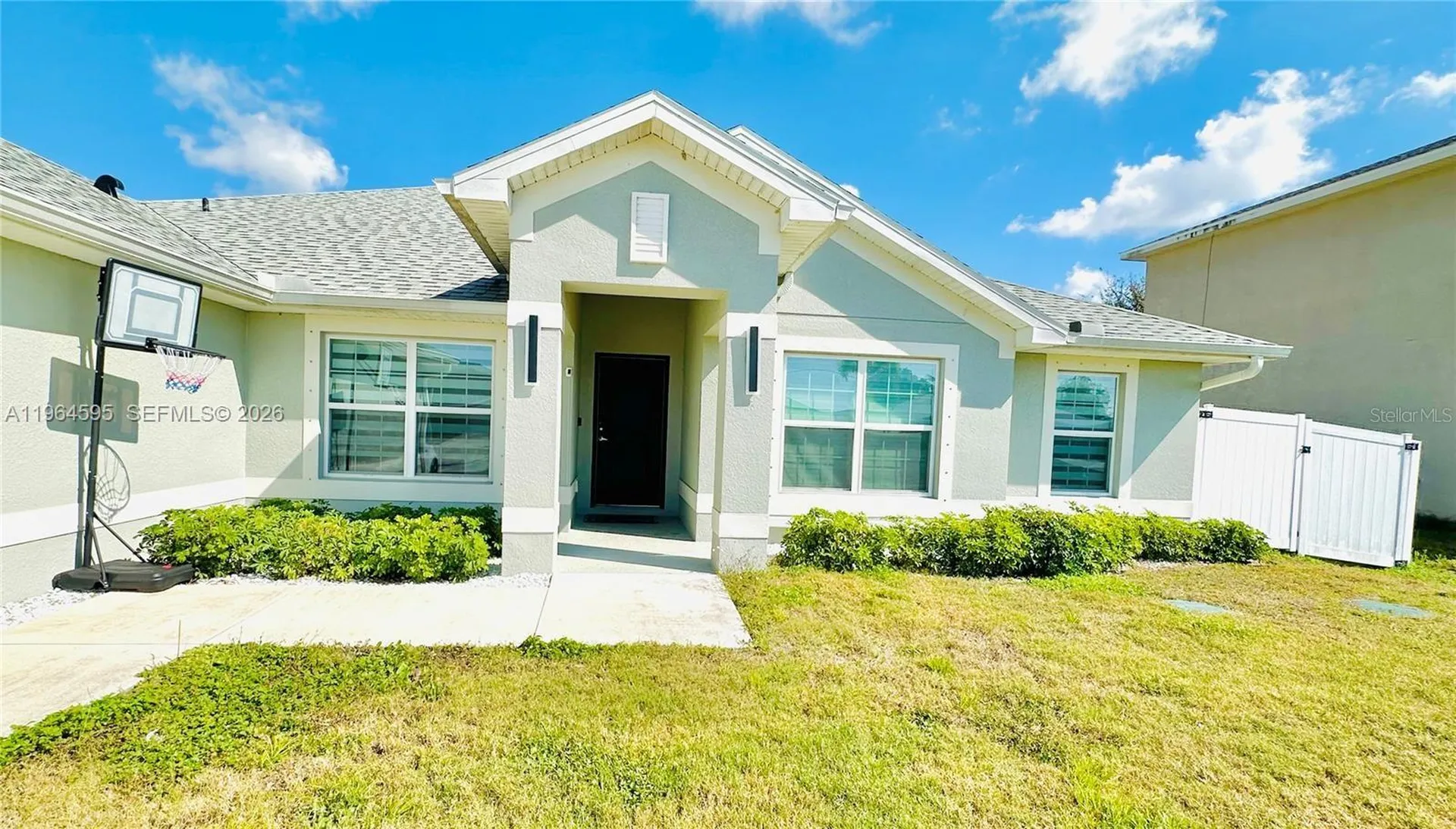 1137 NE 4th Place Cape Coral FL 33909