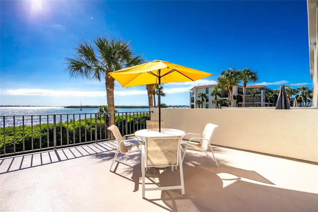 1551 Beach Road Englewood FL 34223