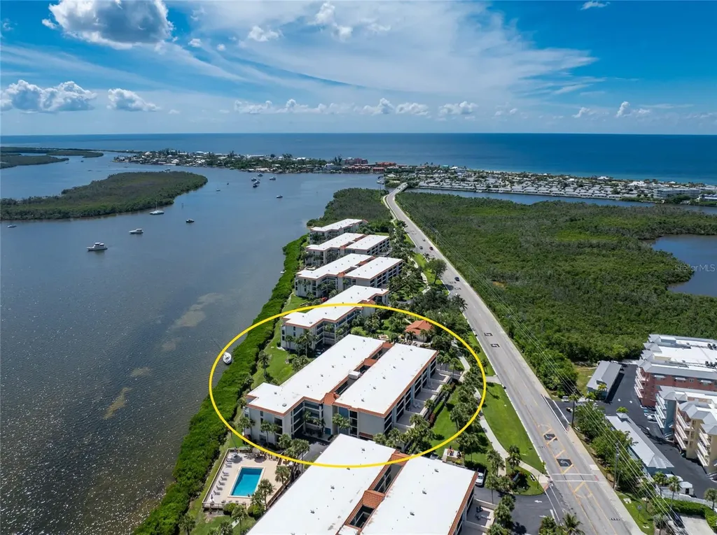 1551 Beach Road Englewood FL 34223