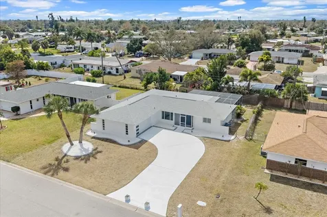2210 Blackwood Drive Venice FL 34293
