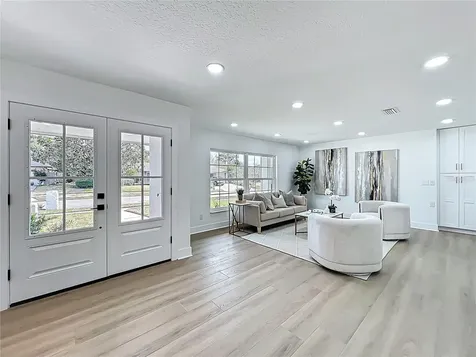 351 White Oak Circle Maitland FL 32751