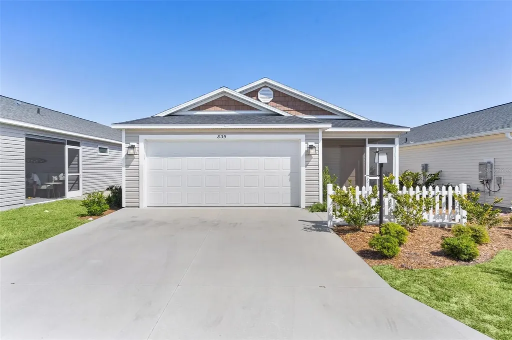 835 Conroe Street The Villages FL 34762